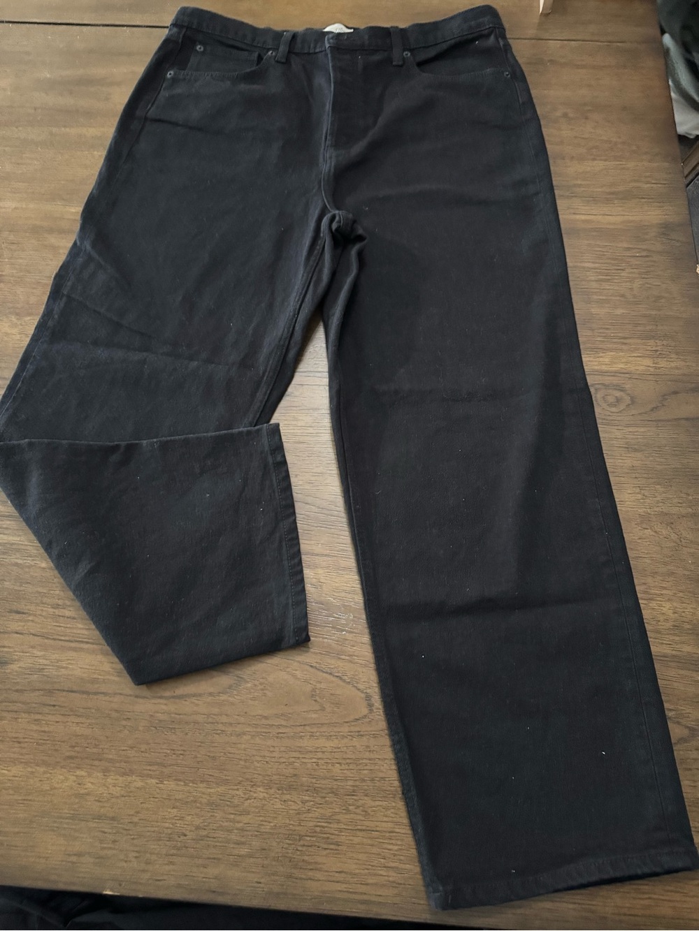 Universal Thread Women's Straight-Leg Jeans in Black